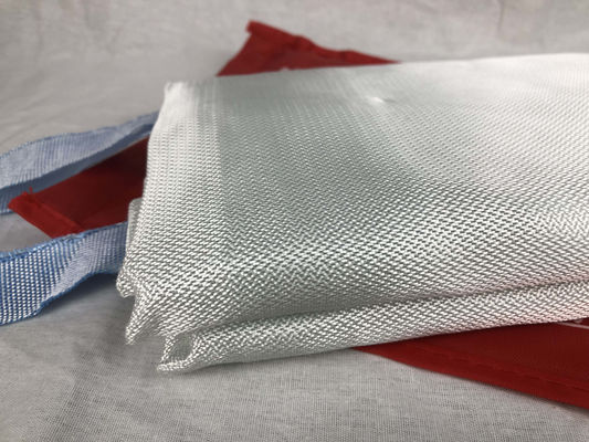 Kháng cháy nhiệt độ cao Áo phủ xe ô tô Áo phủ phòng cháy 1,2m * 1,2m 1,8m * 1,8m
